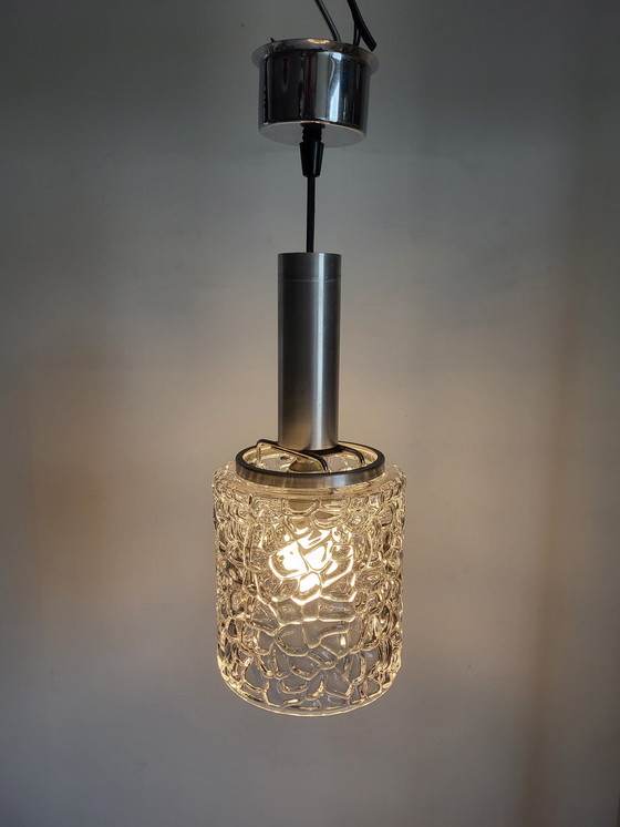 Image 1 of Vintage Ufo Hanglamp Mat Zwart, Glazen Kapje, Chrome Afwerking, Jaren 50