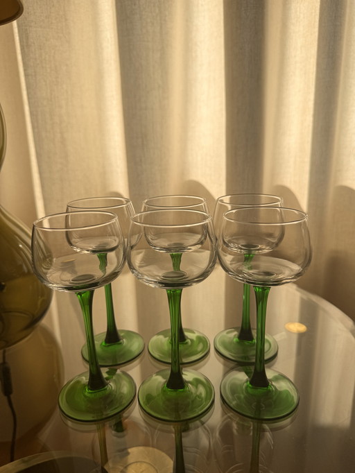 Set van 6 vintage Luminarc Elzas wijnglazen met smalle groene steel