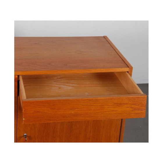 Image 1 of Vintage eikenhouten highboard met twee draaideuren van Up Zavody, 1960