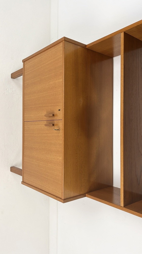 Image 1 of Zweeds Vintage Teak Fineren Buffetkast 