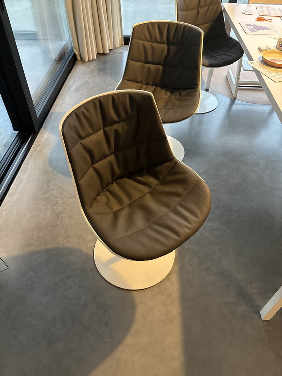 Image 1 of 6 X Mdf Italia Flow Chair