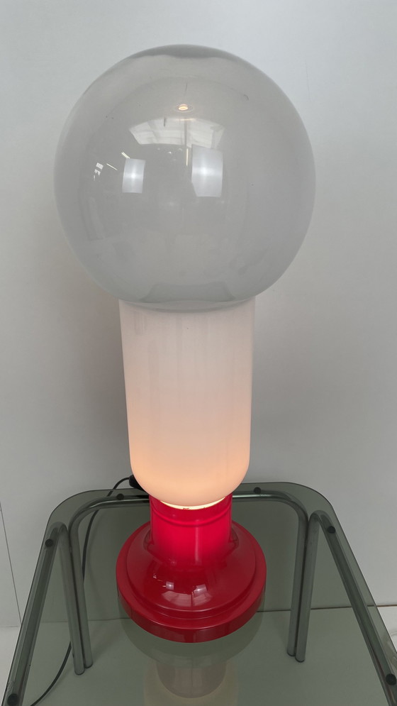 Image 1 of Italiaanse vintage staande opaline bollamp Mazzega stijl 