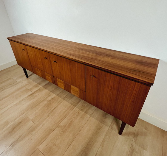 Image 1 of Vintage dressoir