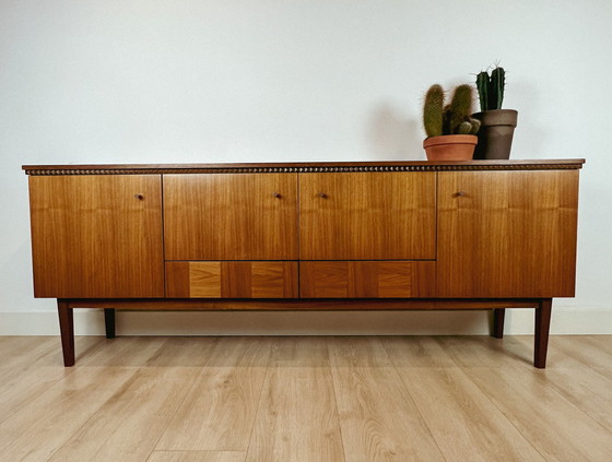 Image 1 of Vintage dressoir