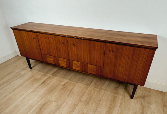Image 1 of Vintage dressoir