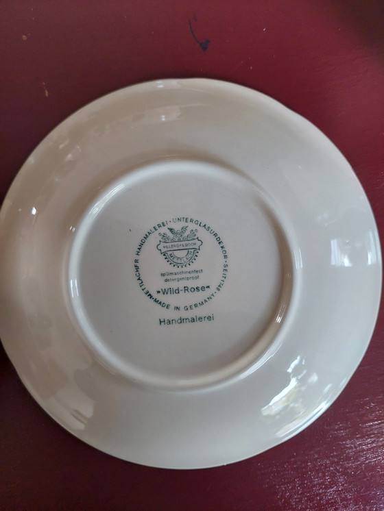 Image 1 of Wild Rose Servies