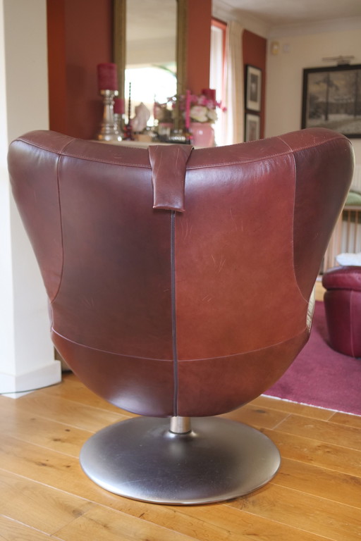 Klassieke Natuzzi volledig lederen fauteuil op draaivoet