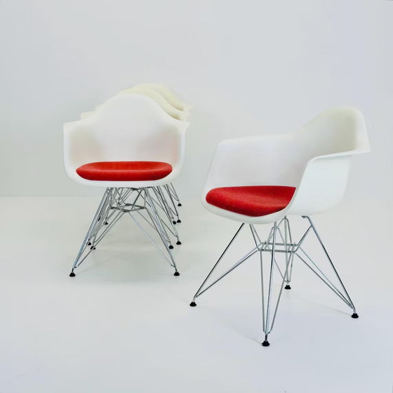 Image 1 of 4 X Dar Fauteuils Door Charles & Ray Eames Voor Vitra