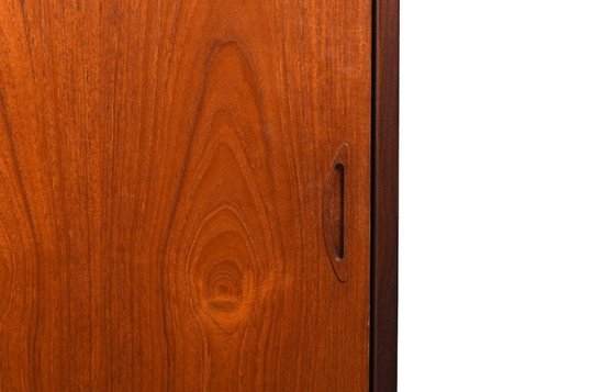 Image 1 of Deens hoog dressoir van teak en messing, Sofus Jørgensen, 1960