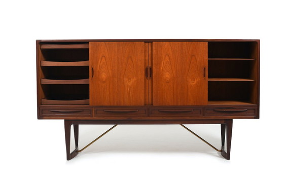 Image 1 of Deens hoog dressoir van teak en messing, Sofus Jørgensen, 1960