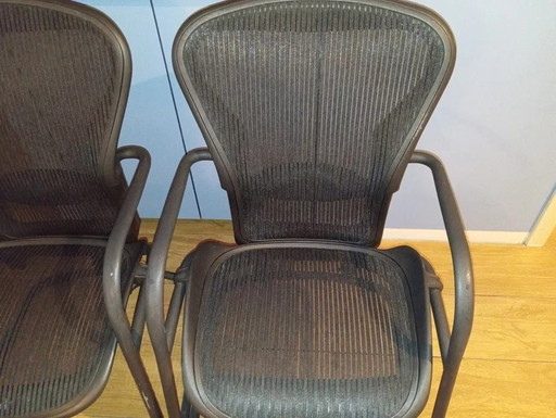 2 X Herman Miller vergaderstoel