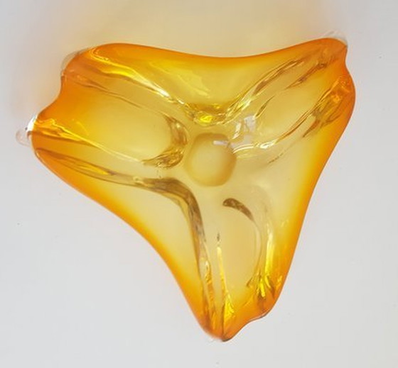 Image 1 of Oranje en goudkleurige schaal van Murano glas, 1950S