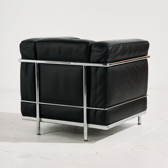 Image 1 of Lc2 fauteuil van Le Corbusier, Pierre Jeanneret en Charlotte Perriand voor Cassina