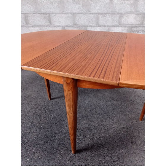 Image 1 of Vintage teakhouten tafel en stoelen, zwart kunstleer, jaren 1950