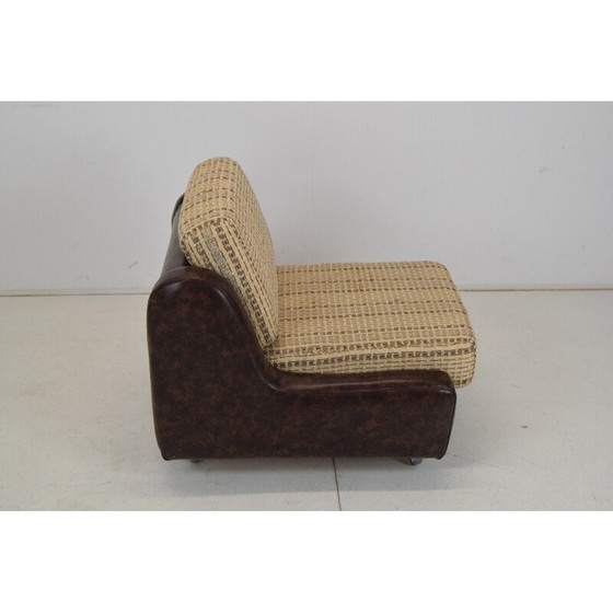 Image 1 of Mid Century leren fauteuil op wielen, Tsjecho-Slowakije 1970