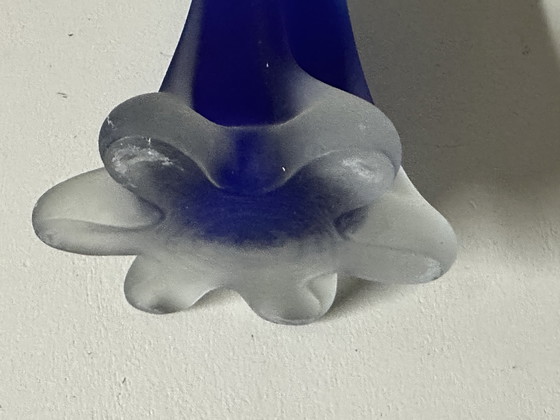 Image 1 of Grote Vintage Tweekleurige Blauwe - Witte Pâte De Verre Soliflore Vaas H 40 Cm