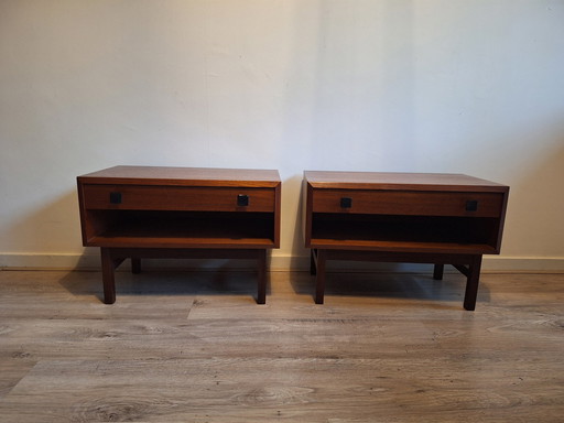 2x Midcentury Nachtkastjes