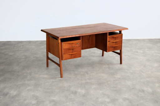 Vintage Teak Deens Bureau