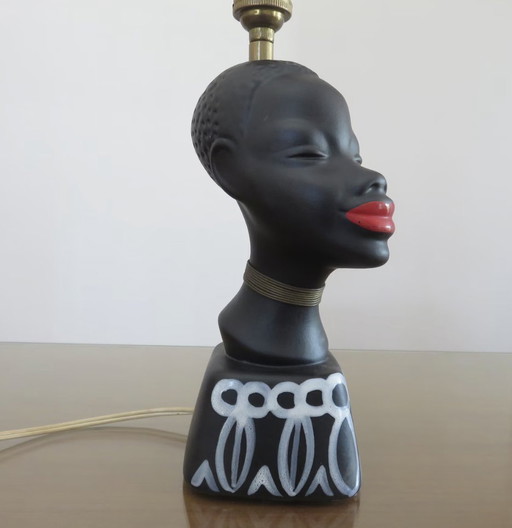 Lampe "Femme Africaine" En Céramique Noir Mat, Mid Century 1950 1960