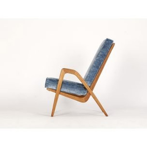 Image 1 of Vintage eiken en blauw fluwelen fauteuil, Tsjecho-Slowakije 1950