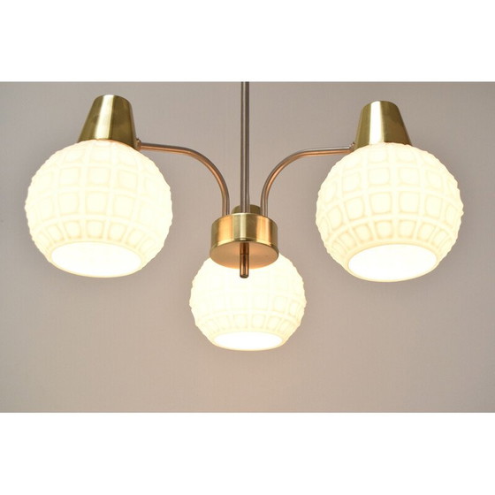 Image 1 of Vintage kroonluchter van glas en messing door Kamenicky Senov, Tsjecho-Slowakije 1960