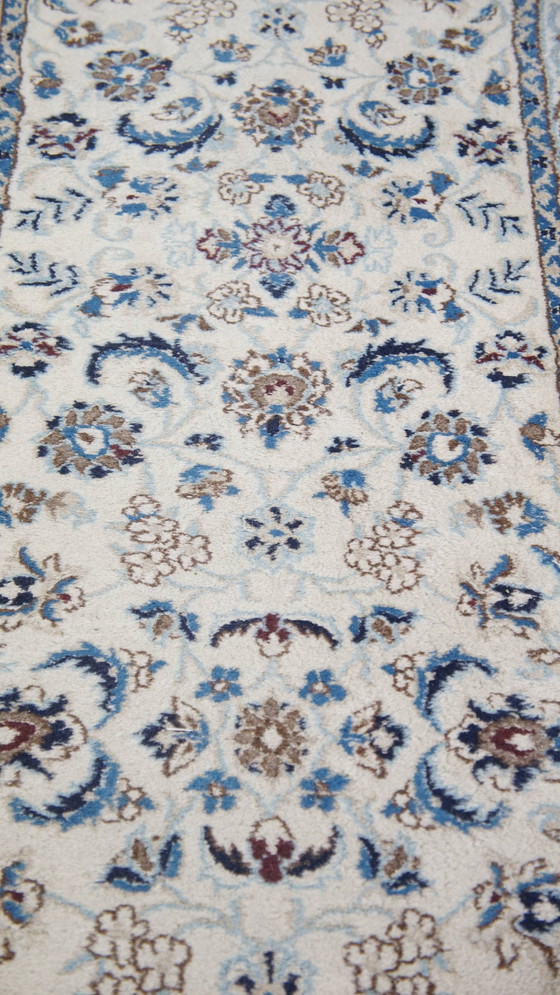 Image 1 of Wit Met Blauwe Loper 280X75Cm