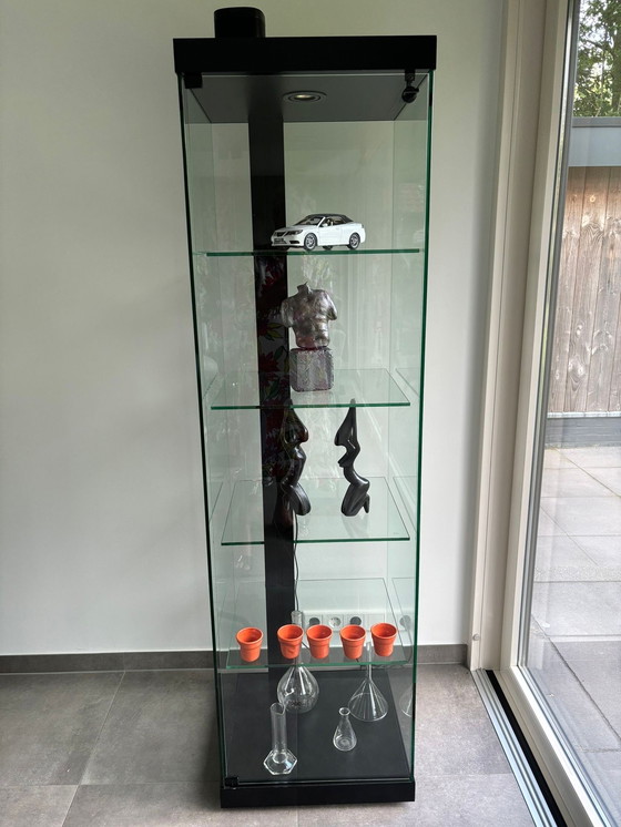 Image 1 of SDB vitrine kast