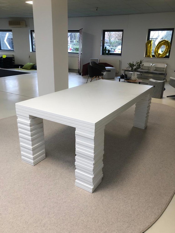 Image 1 of Gispen Layertafel met 4x stoelen