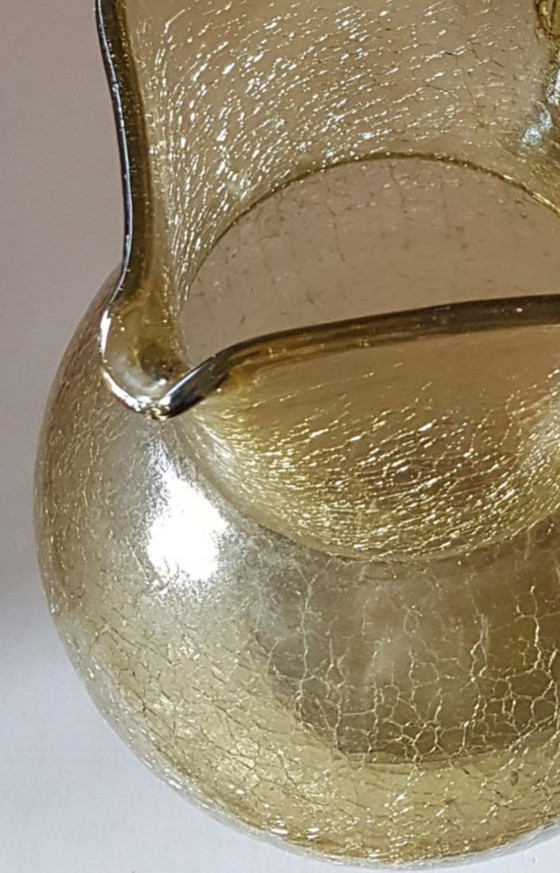 Image 1 of Gele karaf van Craquele-glas