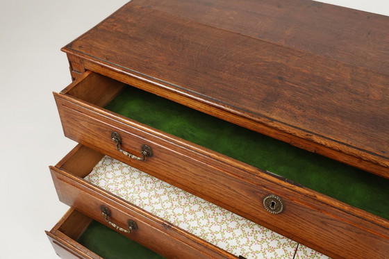 Image 1 of Franse rustieke ladenkast van massief eiken met 3 laden, ca. 1850