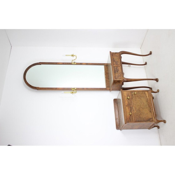 Image 1 of Vintage kaptafel met kast, Tsjecho-Slowakije 1920