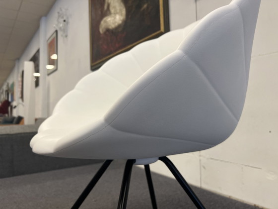 Image 1 of 8 Tonon Flower Eetkamerstoelen Soft Touch Wit