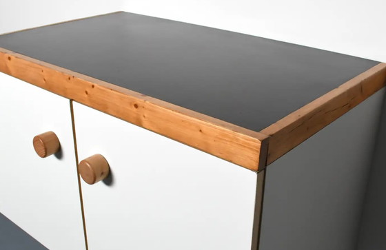 Image 1 of Dressoir 'Les Arcs' van Charlotte Perriand