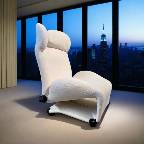 Image 1 of Cassina Off White 111 Wink Chaise Longue By Toshiyuki Kita 