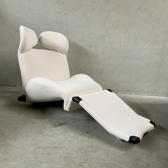 Image 1 of Cassina Off White 111 Wink Chaise Longue By Toshiyuki Kita 