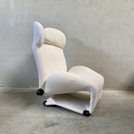 Image 1 of Cassina Off White 111 Wink Chaise Longue By Toshiyuki Kita 