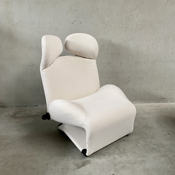 Image 1 of Cassina Off White 111 Wink Chaise Longue By Toshiyuki Kita 