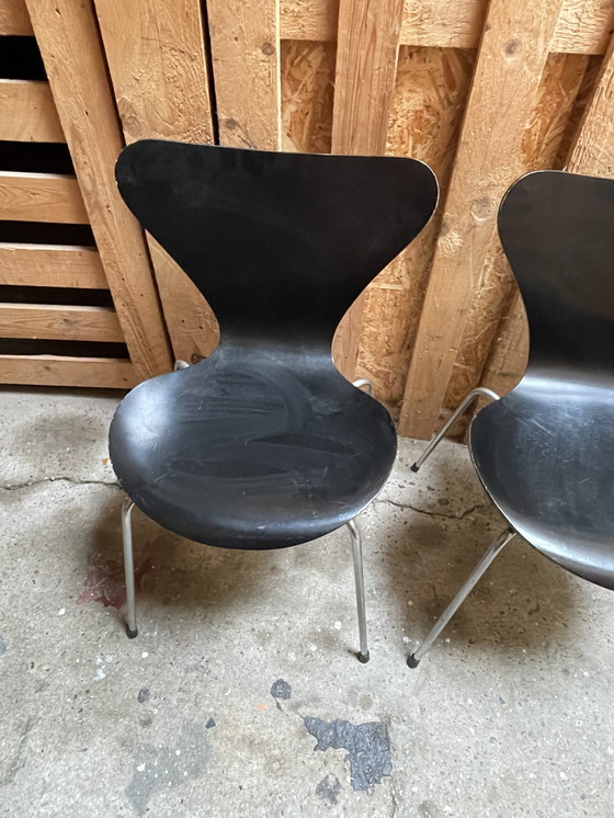 Image 1 of 4x Arne Jacobsen stoelen 1971