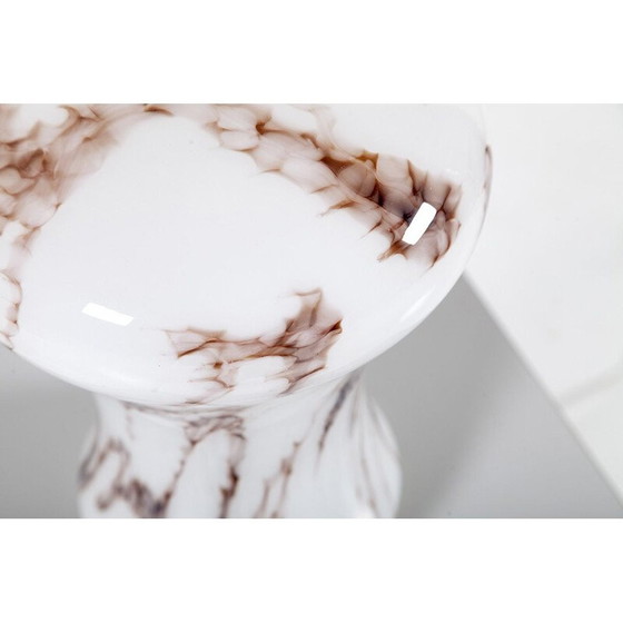 Image 1 of Vintage Opaline paddestoel tafellamp van Ivan Jakes voor Osvetlovcici Sklo, 1970
