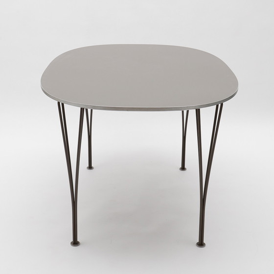 Image 1 of Fritz Hansen Denemarken Superellipse tafel Piet heim en Mathsson