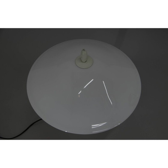 Image 1 of Vintage wit metalen en opaal glazen tafellamp, 1950