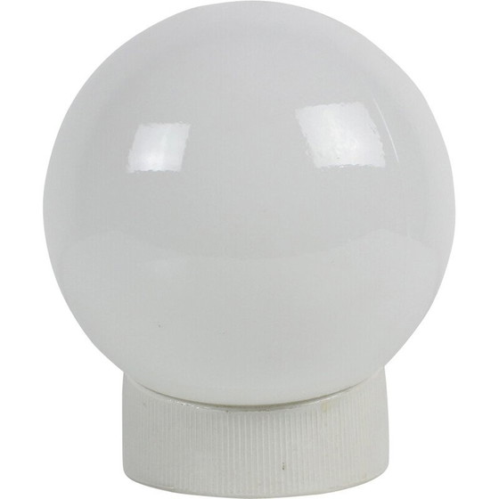 Image 1 of Vintage wandlamp van porselein en opaline glas, Tsjecho-Slowakije 1960