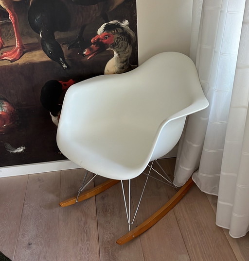 Vitra Eames Rar Schommelstoel