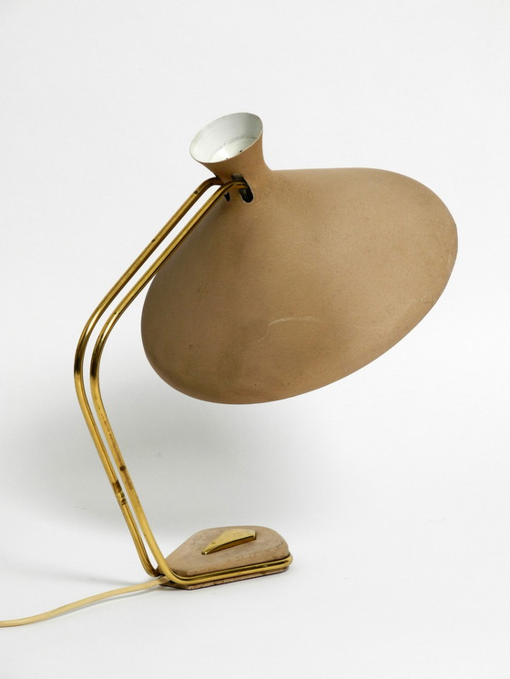 Image 1 of Buitengewone grote Duitse Mid Century Modern tafel lamp van messing en metaal