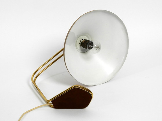 Image 1 of Buitengewone grote Duitse Mid Century Modern tafel lamp van messing en metaal