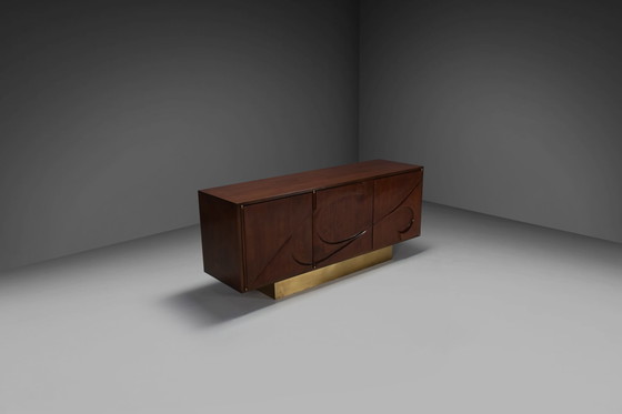 Image 1 of Sculpturaal Gebogen Houten Dressoir