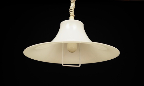 Image 1 of Witte hanglamp, Deens ontwerp, 1970S, Fabrikant: Mist & Morup