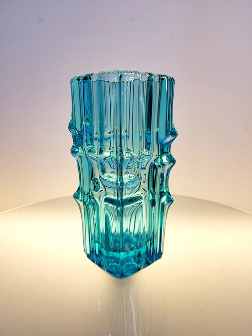 Vintage glazen design vaas, Vladislav Urban,Sklo Union Rosice, 1960, Slovakije