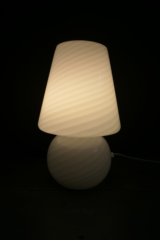 Image 1 of Vintage Mushroom swirl glazen lamp