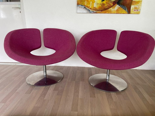 2x Artifort Apollo chair